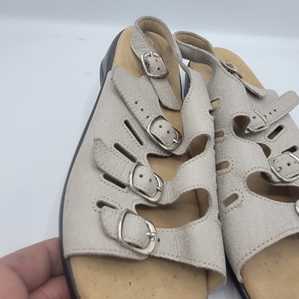 SAS Beige Sandals - Picture 6 of 14